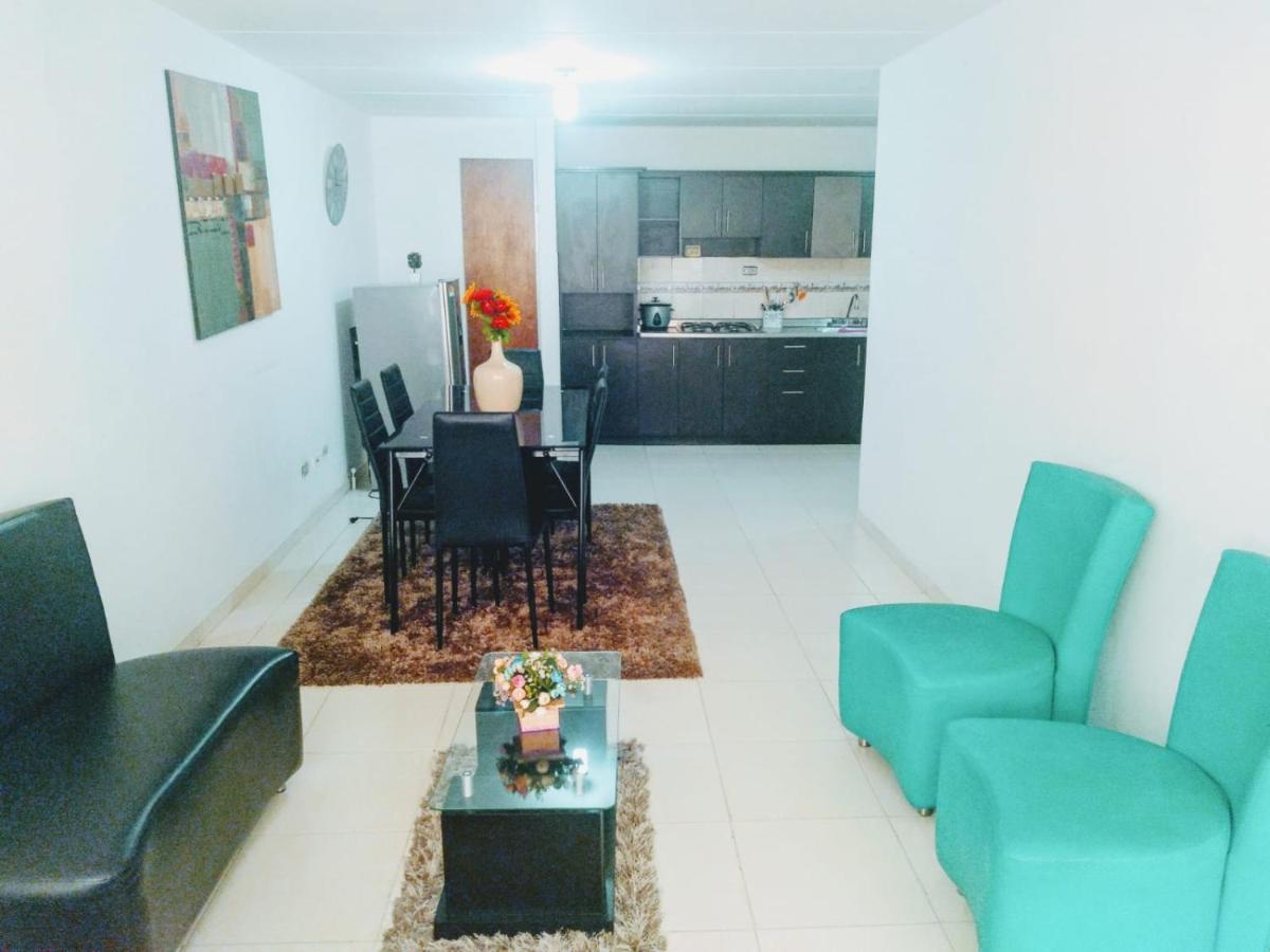 E2 Comodo Y Amplio Apartamento En Laureles Estadio 120 Mts2 メデジン エクステリア 写真