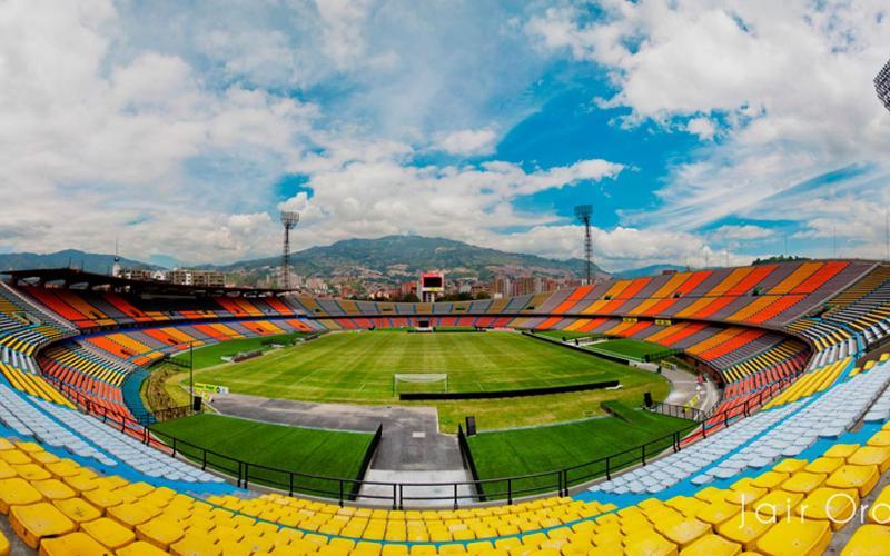 E2 Comodo Y Amplio Apartamento En Laureles Estadio 120 Mts2 メデジン エクステリア 写真