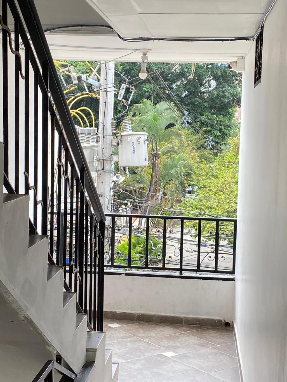 E2 Comodo Y Amplio Apartamento En Laureles Estadio 120 Mts2 メデジン エクステリア 写真
